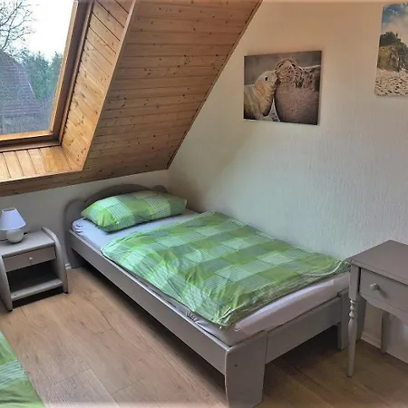 Strandnahes-ferienhaus-nessmersiel Casa de Férias